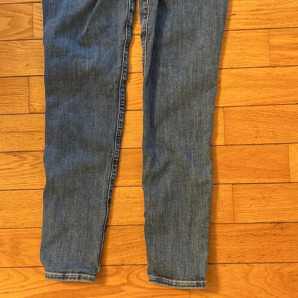 American Eagle Jeans - Picture 9 of 9